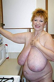 granny-big-boobs452.jpg