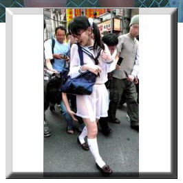 Japanese Schoolgirl exposed naked in public !