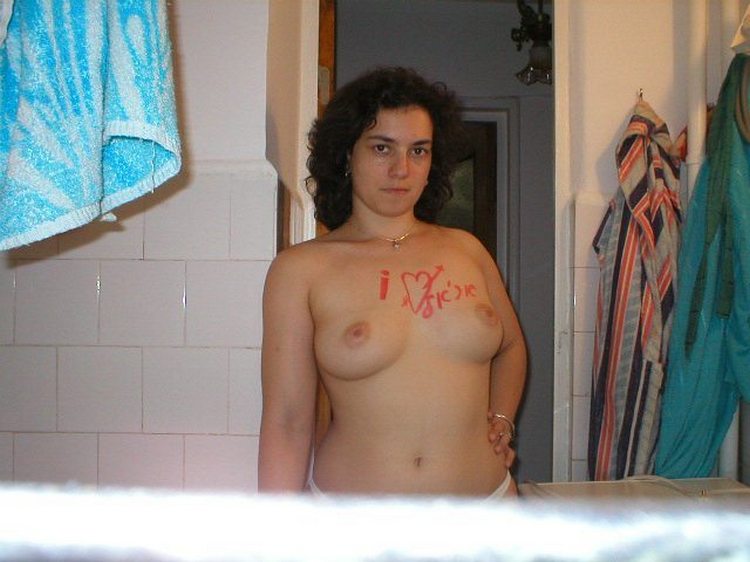Israel Nude Girl Big Boob