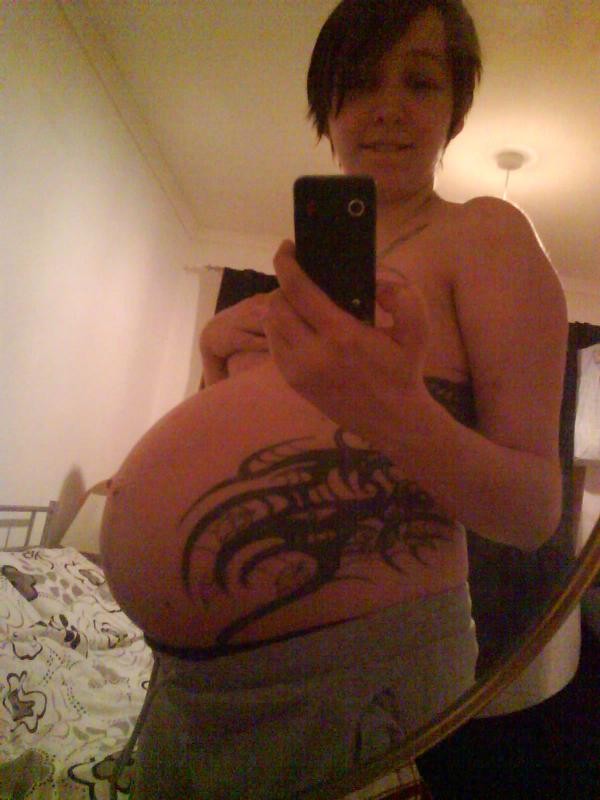 Twink pregnant girlfriend outdoor